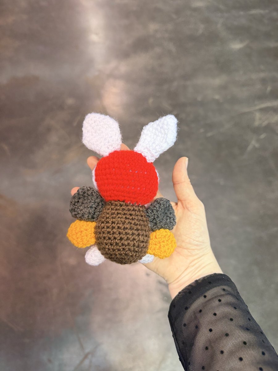 PaintedworldFiberarts tweet media