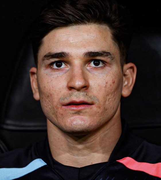 🚨جديد! 💣

يحظى Julián Álvarez بإعجاب كبير من طرف Arsenal F.C..
🇦🇷🌟

ℹ️ <a href="/FabrizioRomano/">Fabrizio Romano</a> 🗣️ عبر YouTube