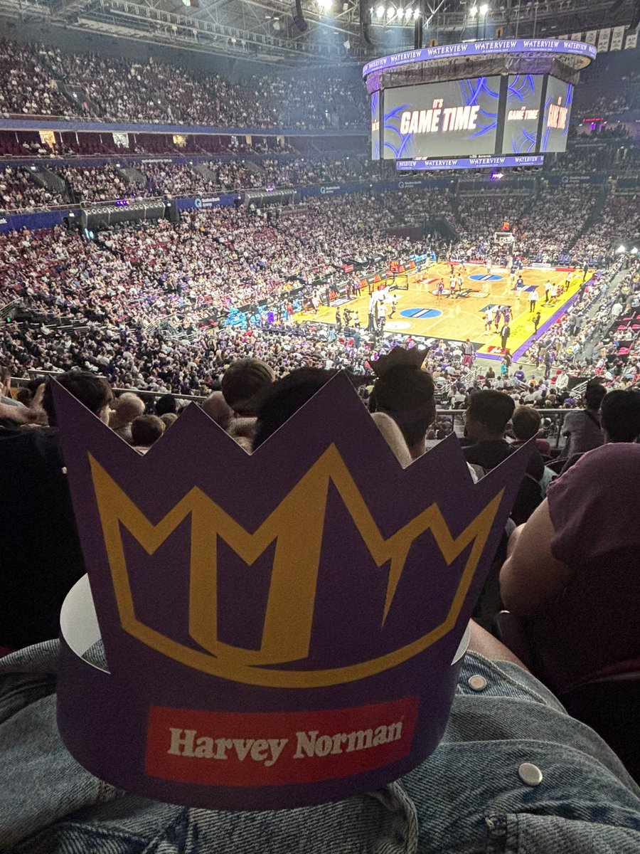 melsportslover's tweet image. #NBL … it’s definitely a #vibe 

@SydneyKings #grandfinal series 

#GoKingsGo

#nblfinals #basketball #NBL26 #basketball 

💜💛 🏀 

@aleaguemen @SydneyFC 👀