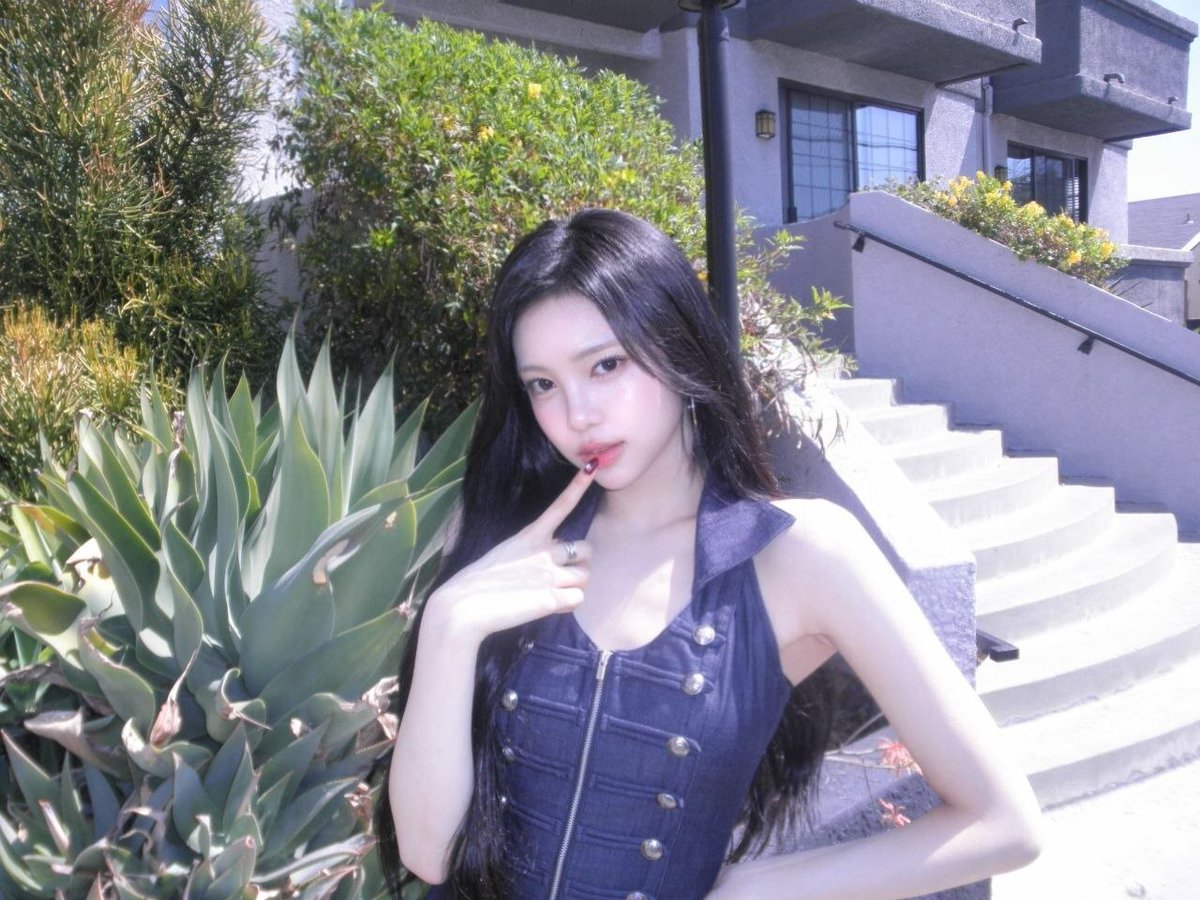 selfolssi ♤ tweet media