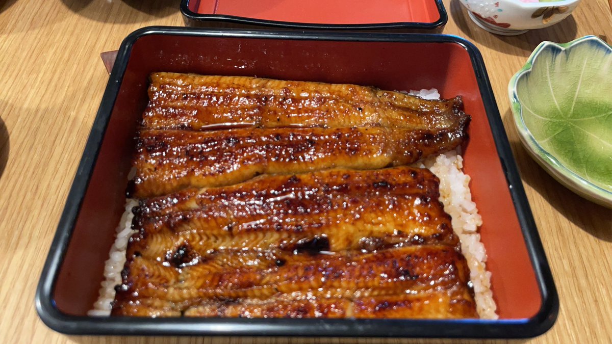 makin_shit's tweet photo. 値段を気にしないで入れるようになって感動してる(ただしご褒美の時に限る) https://t.co/cNckR5ZI2F