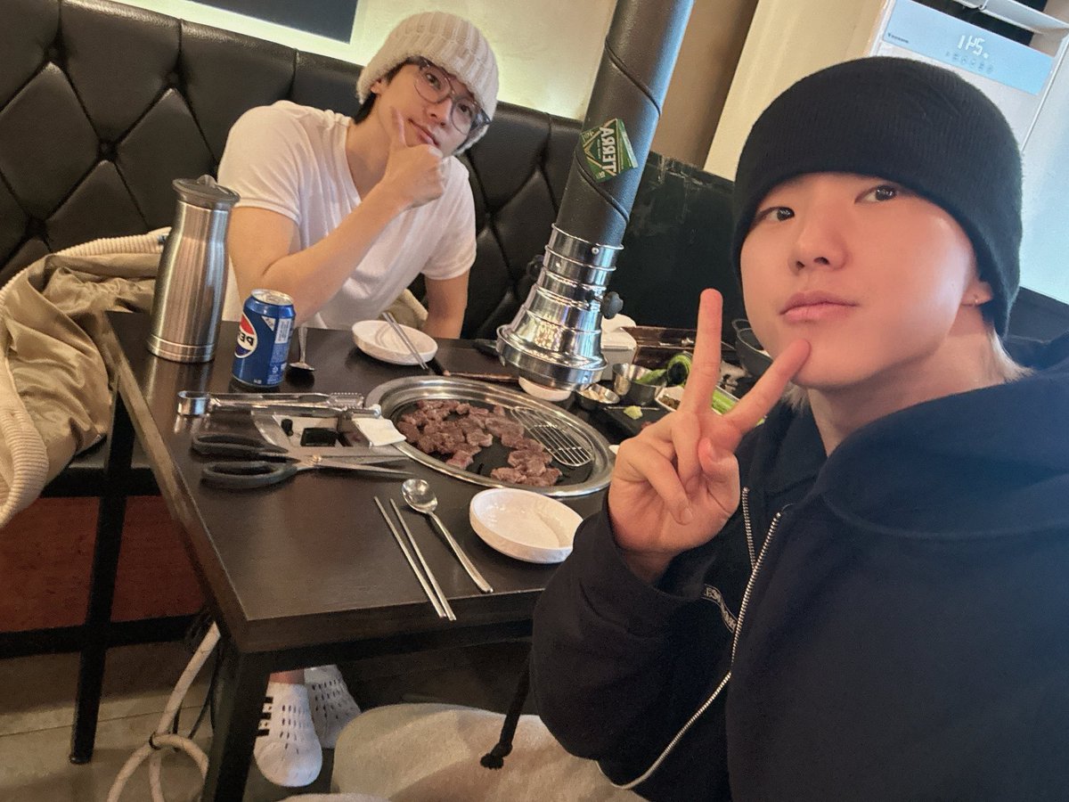 전히읗 tweet media