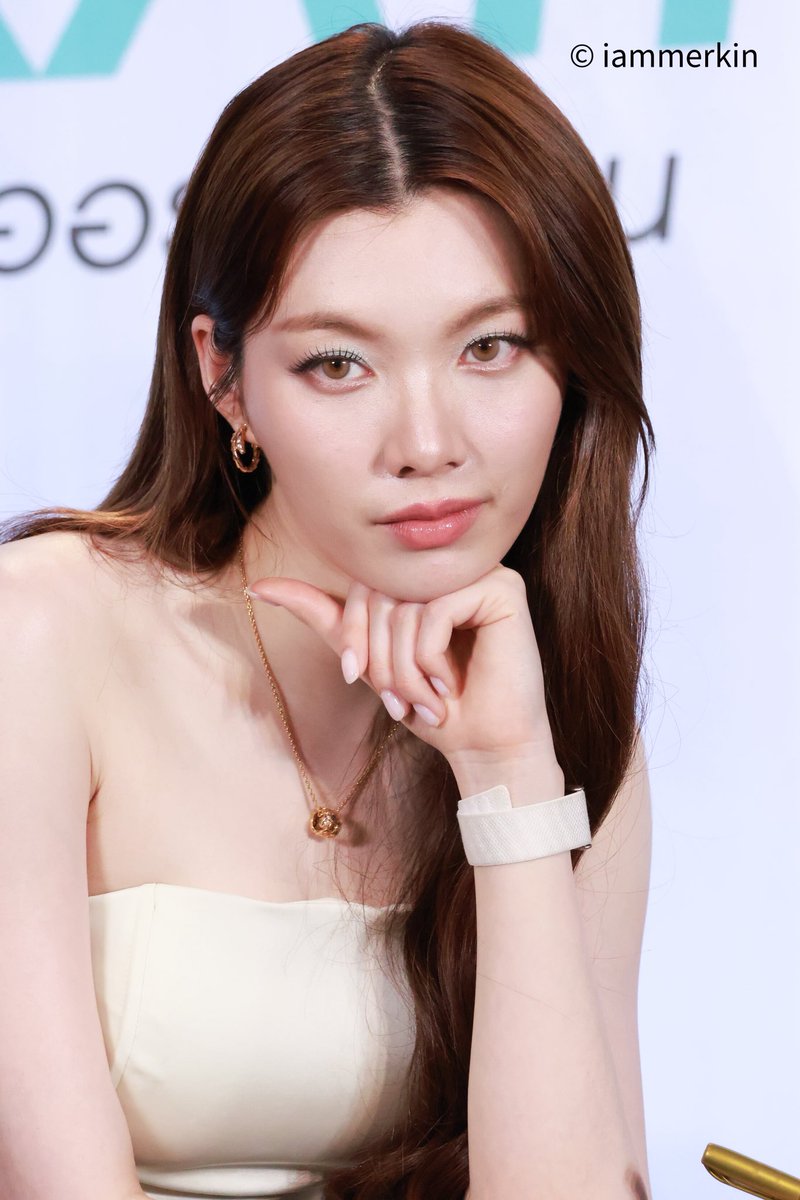 ❤️🥰สวยยยยยยย

ORMKORN FACE OF LOLANE
#OrmLolaneNatureCodeBotanic
#ออมกรณ์นภัส #OrmKornnaphat