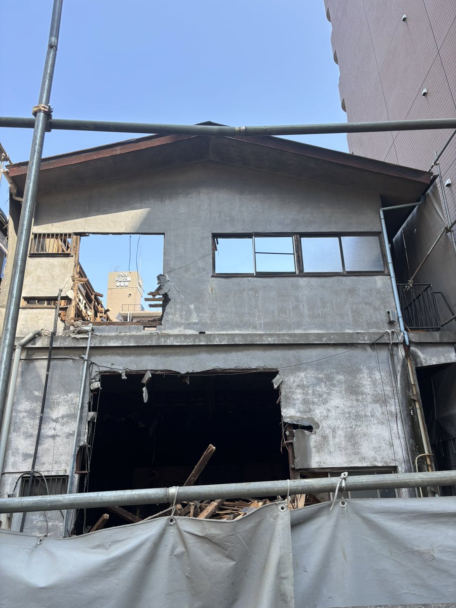 松井@5億円失い、今日本一賞味期限切れを売るスーパーの代表 tweet media