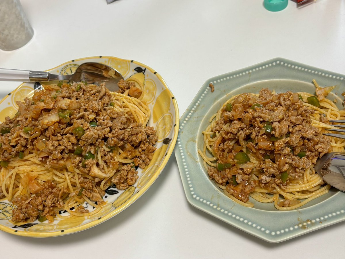 mel2_h's tweet photo. 大好きボロネーゼ💞残った野菜適当に入れられるし簡単でまた作りたい！！
#おうちごはん #今日のごはん #料理記録 #料理好きな人と繋がりたい #ランチ https://t.co/tx5v1OIDLx