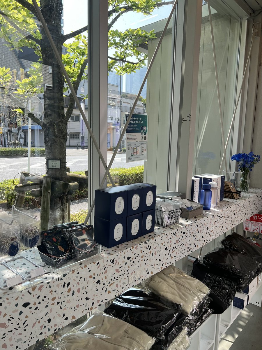 R COFFEE STAND Powered by LUUP tweet media