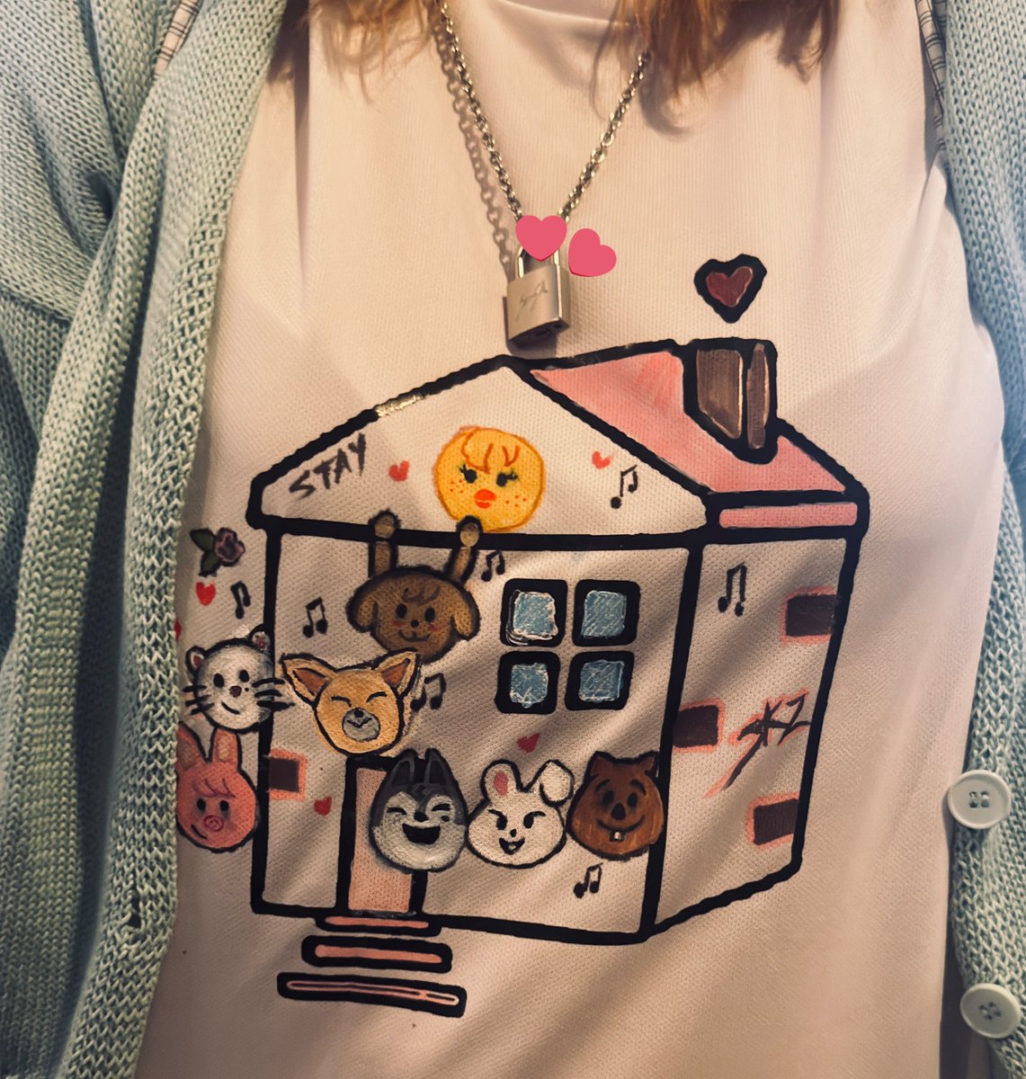 Martha COVER ME in HYUNJIN x GUESS tweet media