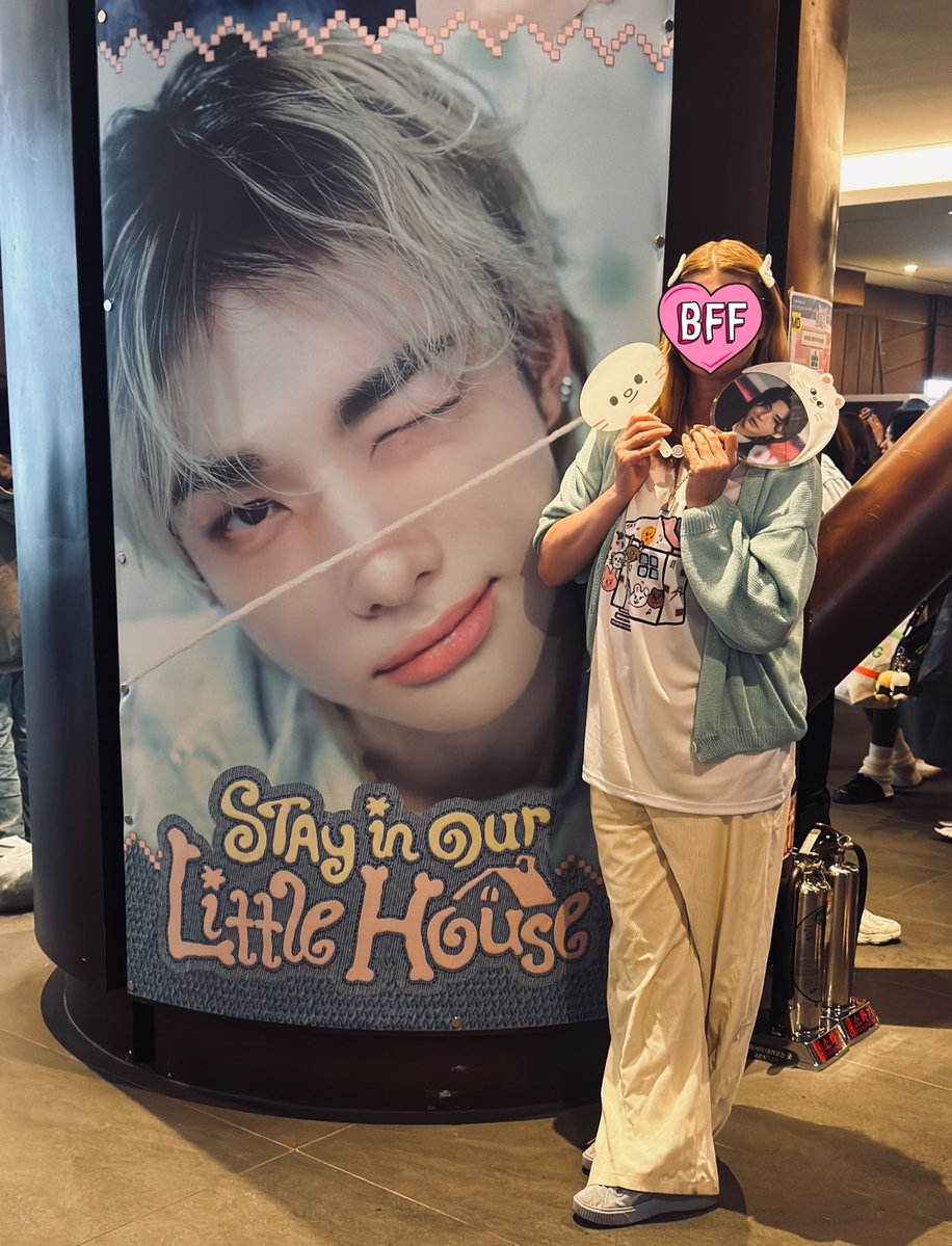 Martha COVER ME in HYUNJIN x GUESS tweet media