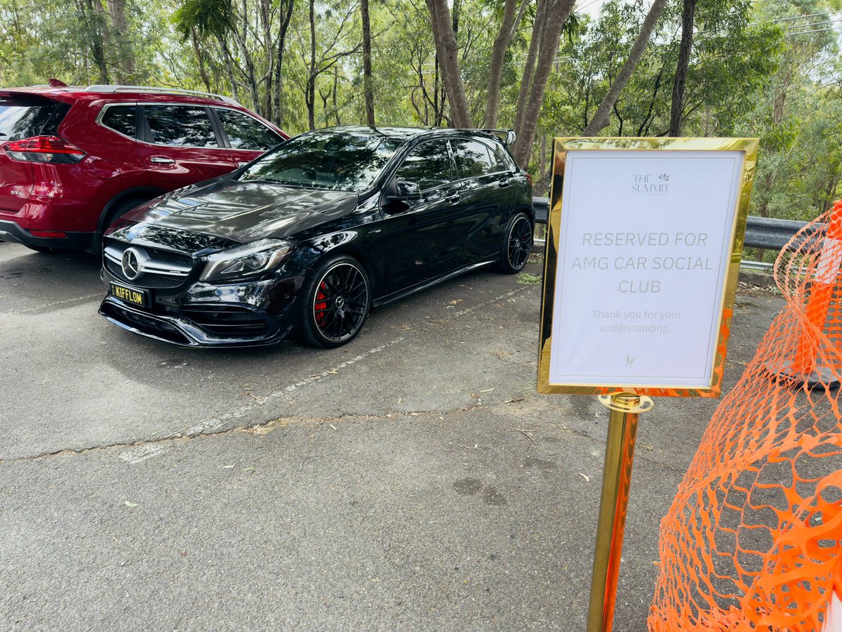 red42dragon_'s tweet photo. Great get together with the AMG Social Club for South East Queensland Australia for High Tea 🫖 Great to finally get to meet you guys & gals #AMGSocialClubSouthEastQueensland 
#AMG #TheBestorNothing #DrivingPerformance #SoAMG #OneManOneEngine #HyperHatch 
#CarbonFibre #AMGMembersLounge