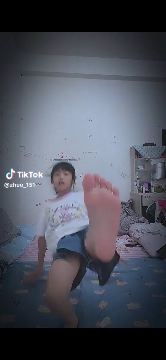 小腳丫 tweet media