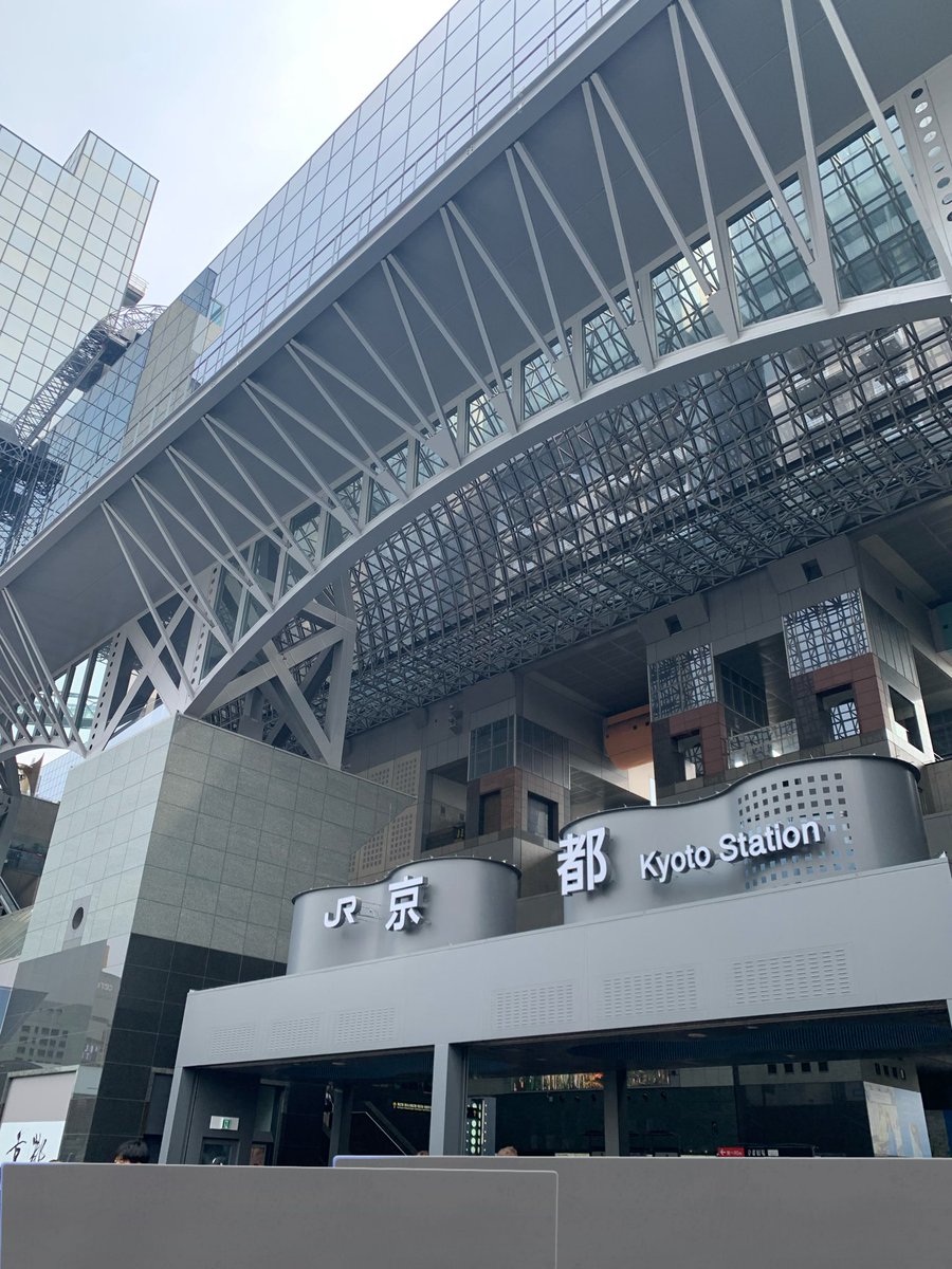 S • シーファ tweet media