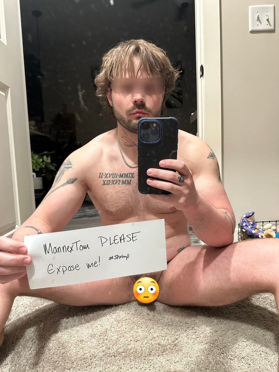 MannexTom's tweet photo. oh.. he's begging to be exposed by me! What do you guys think? Should I expose this handsome guy's pathetic dick so we can all laugh at him?😈🦐 https://t.co/817bfir5qE