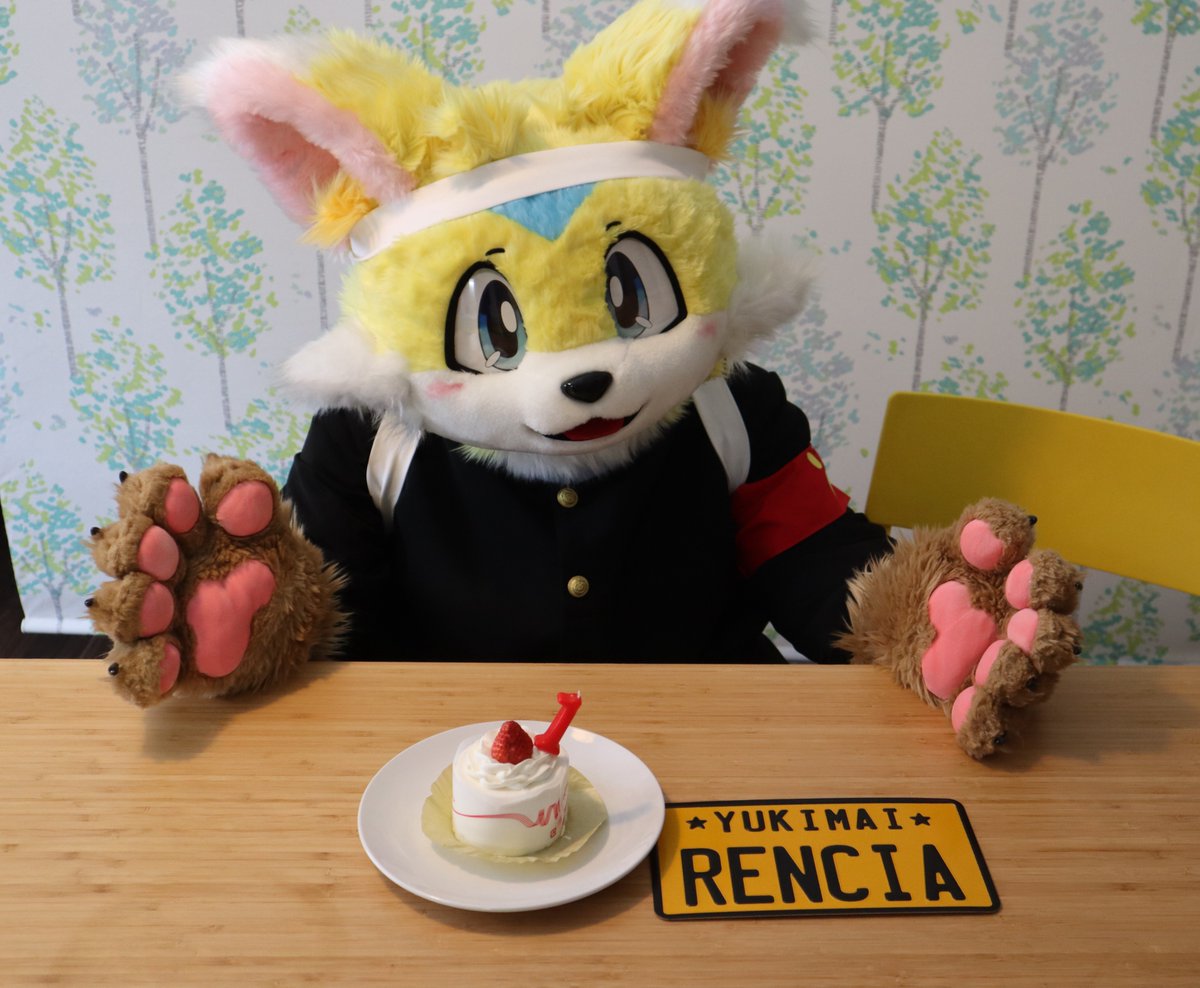 🐾クフラス tweet media