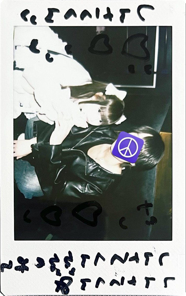 しんさく tweet media