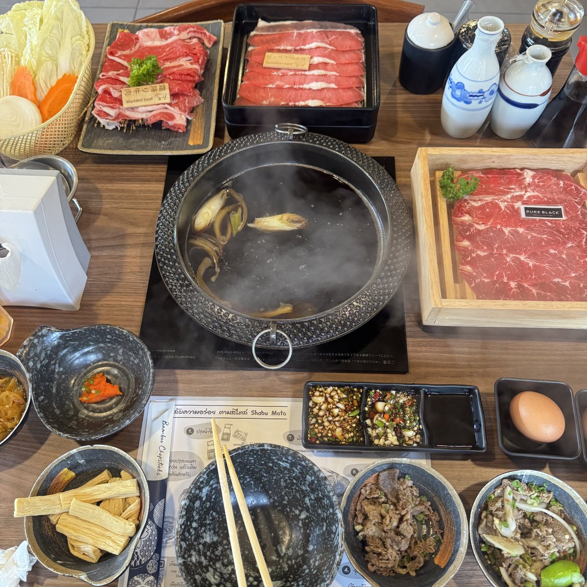 ค่อนคลุง tweet media