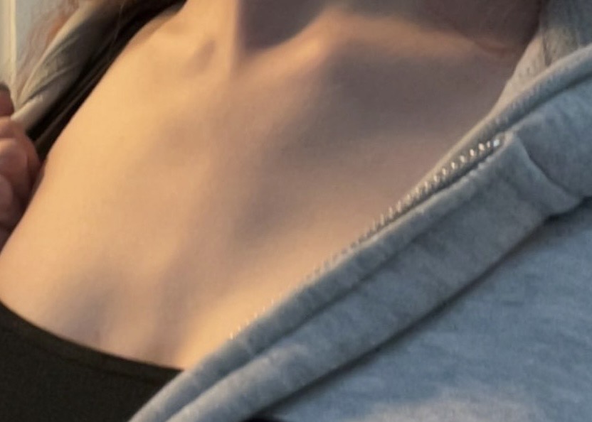 strawb // maintaining tweet media