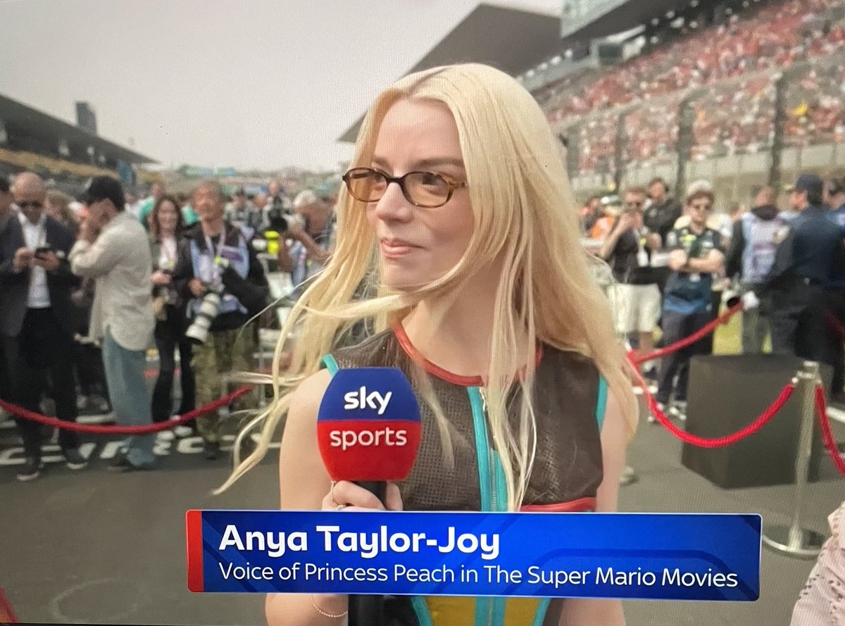 best of anya taylor-joy tweet media