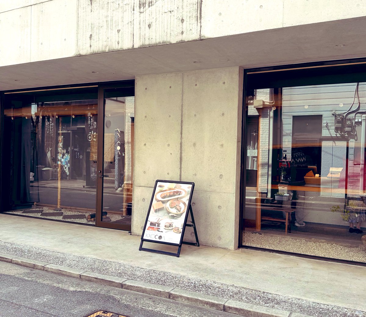 clickybro_99's tweet photo. 高そうなチョコ https://t.co/sNIQZgkUrj