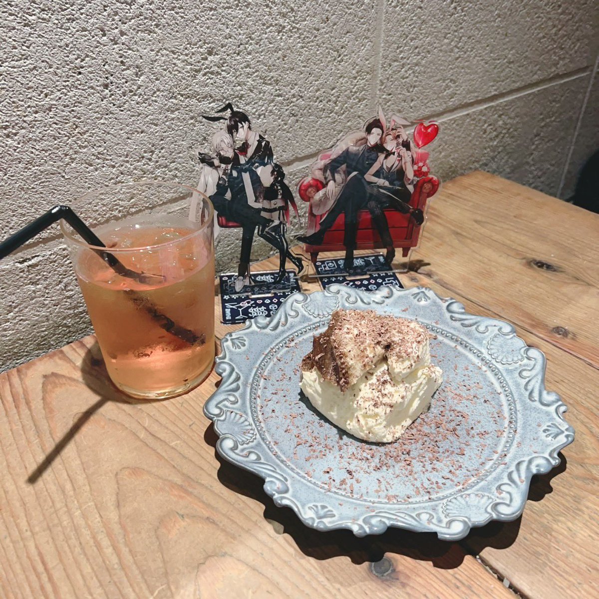 ｶｴﾃﾞ tweet media