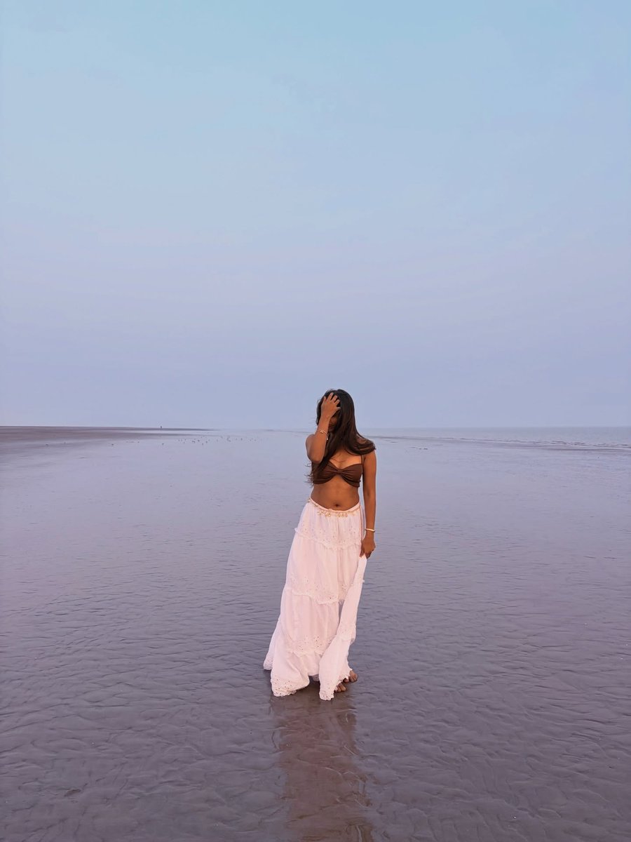 Sin_City007's tweet image. Good Afternoon 😘  

Just a little reminder… someone is thinking about you 😉✨  
Hope your day is going as amazing as you are 💖  

#GoodAfternoon #FlirtyMood  
#SmileMore #GoodVibes #LoveYou