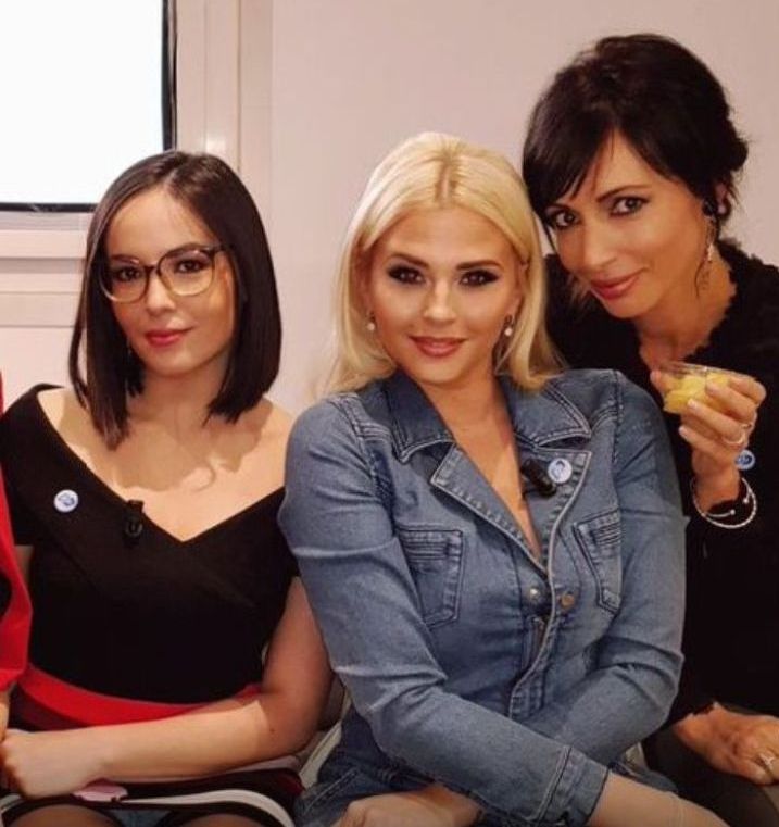 Tak Tak 1 tweet media