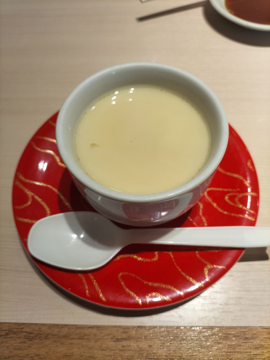 TA2やん tweet media