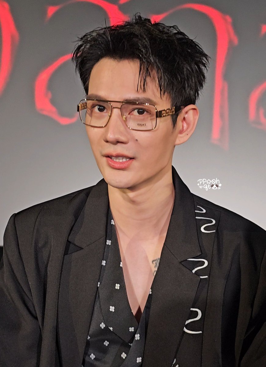 เหวิน tweet media