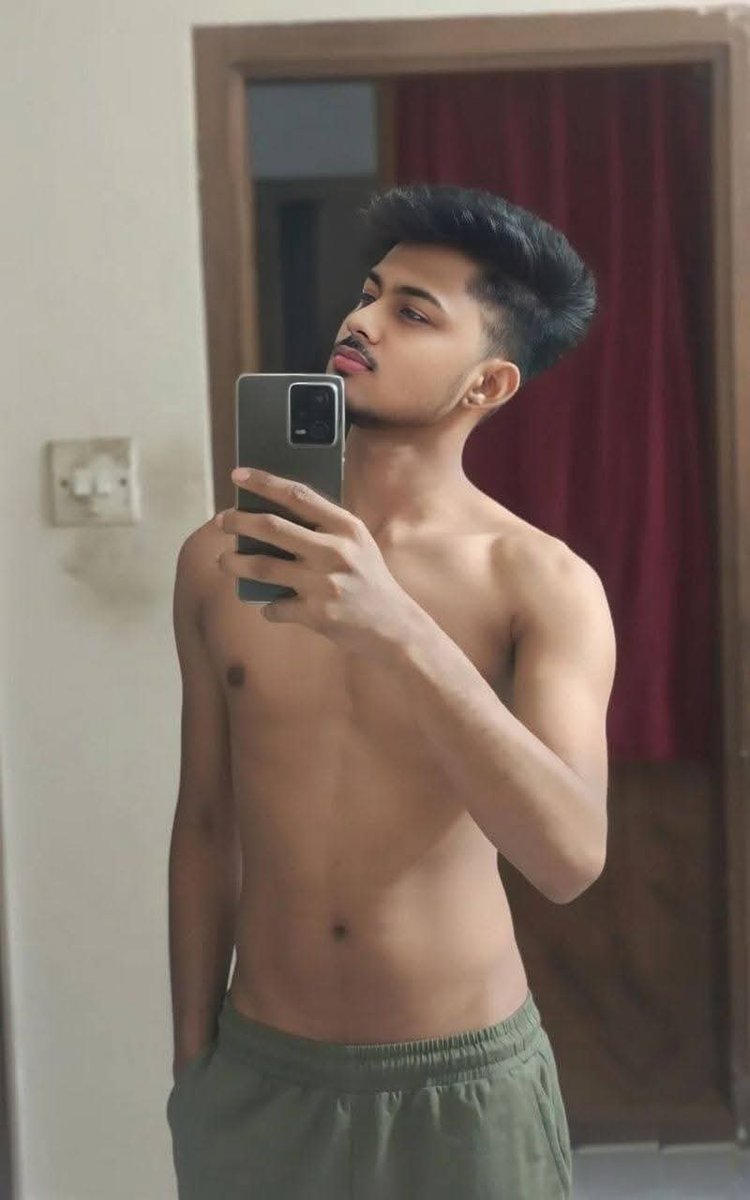 মন নিবা নাকি ললিপপ নিবা 😇🤭😌 tweet media