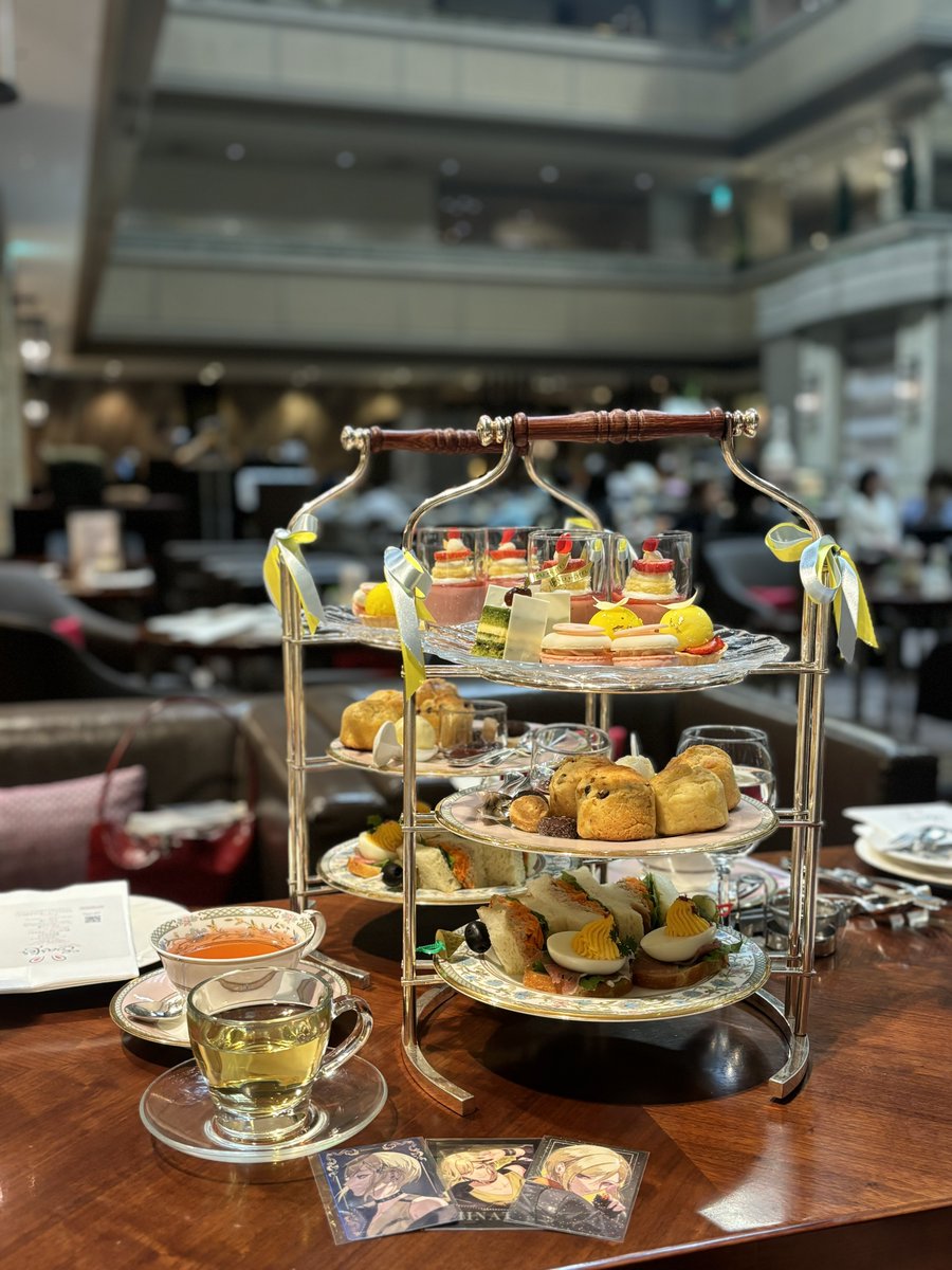 11/29⁴ tweet media