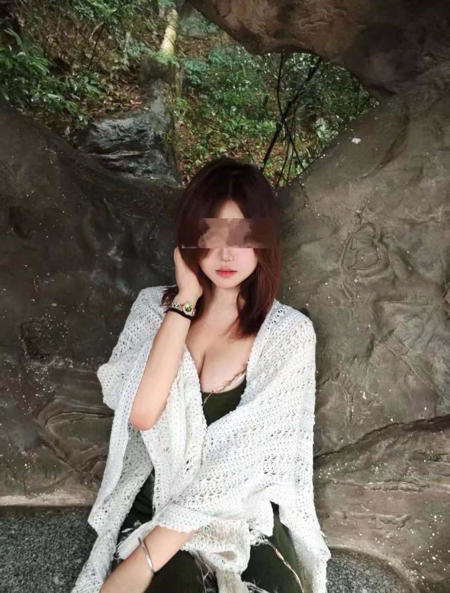 江苏字母墙 tweet media