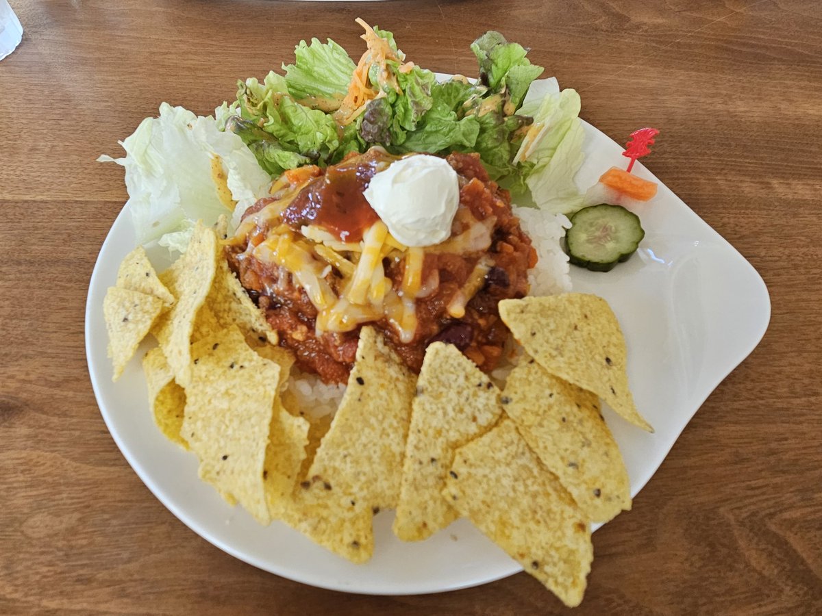 シオ @自撮りアイコン tweet media