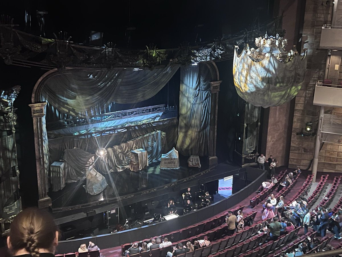 Just saw a “The Phantom of the Opera“ for the first time. That was quite an amazing show! Would absolutely see it again!