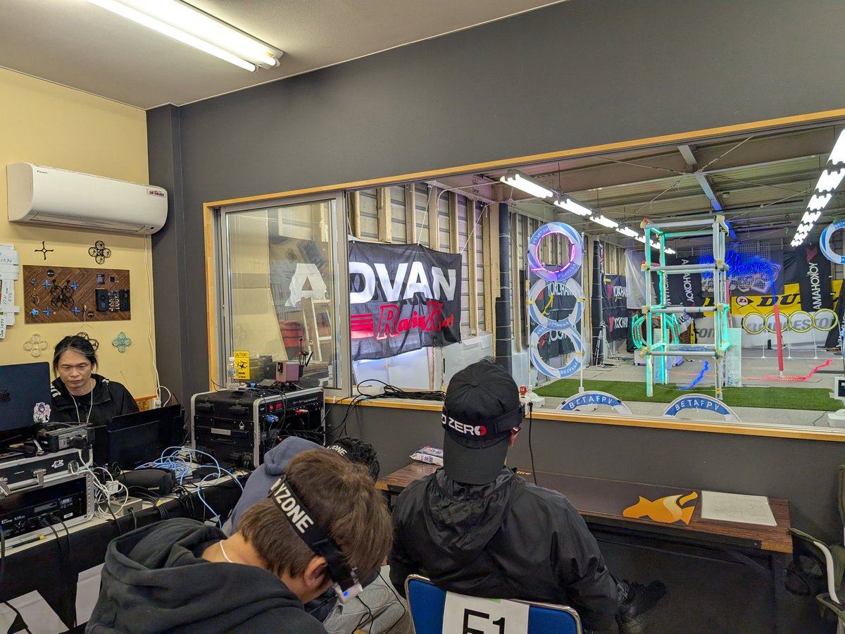 のんちら tweet media