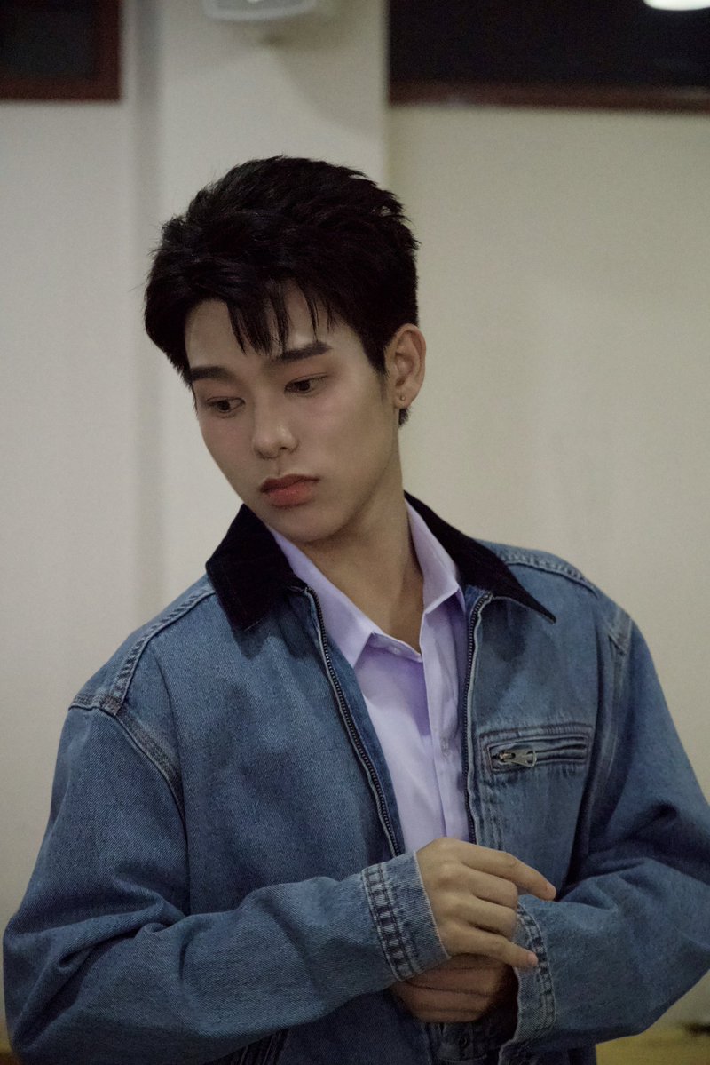 tia51.Official tweet media