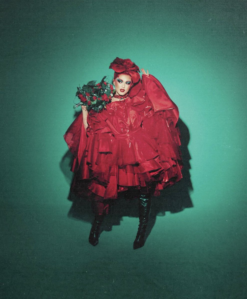 Drag Crave tweet media