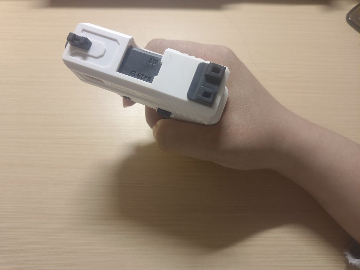 陈鹤烦烦烦 tweet media