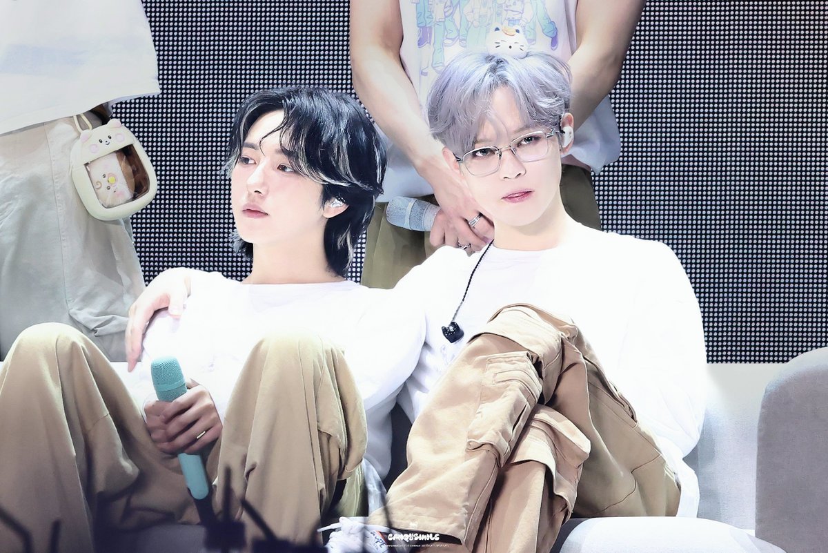𝙲𝙰𝙽𝙳𝚈𝚂𝚄𝙽𝙻𝙴 tweet media