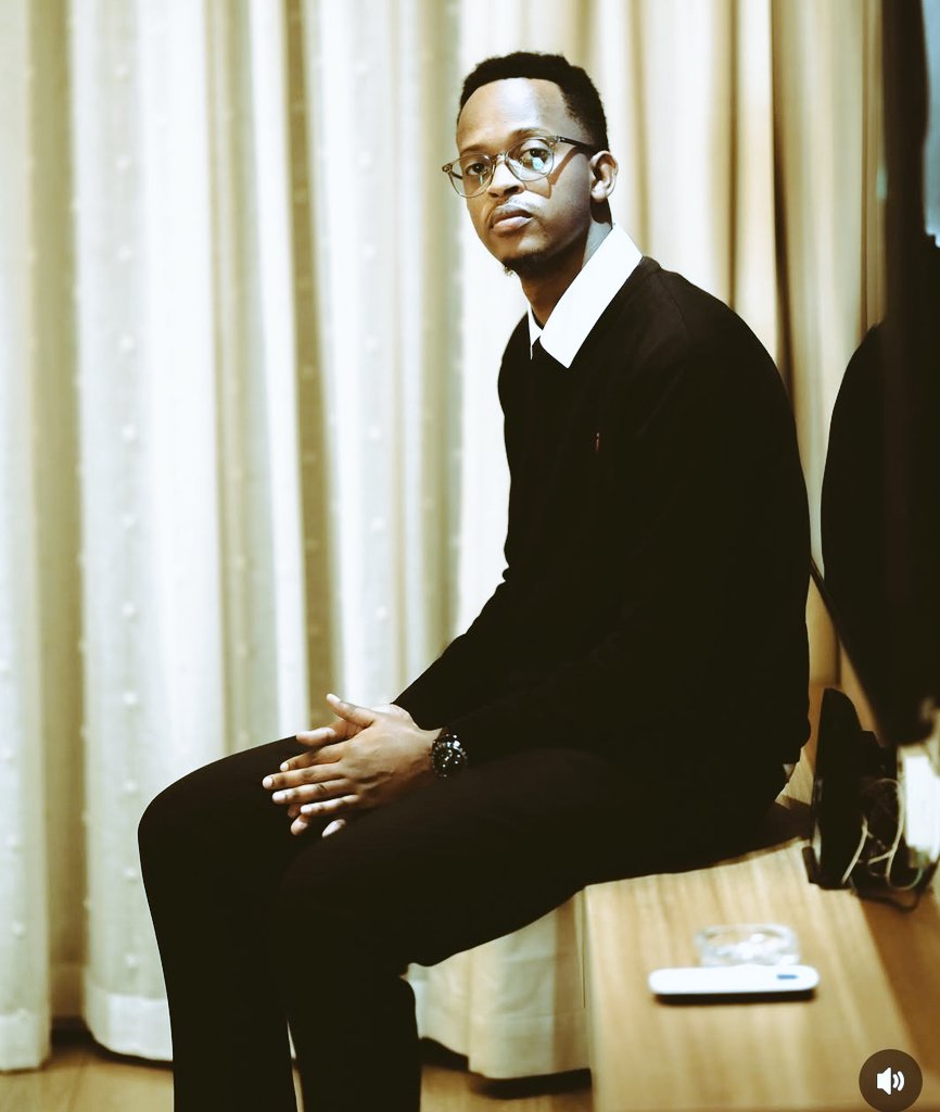 NO_BRAINER🇷🇼 tweet media