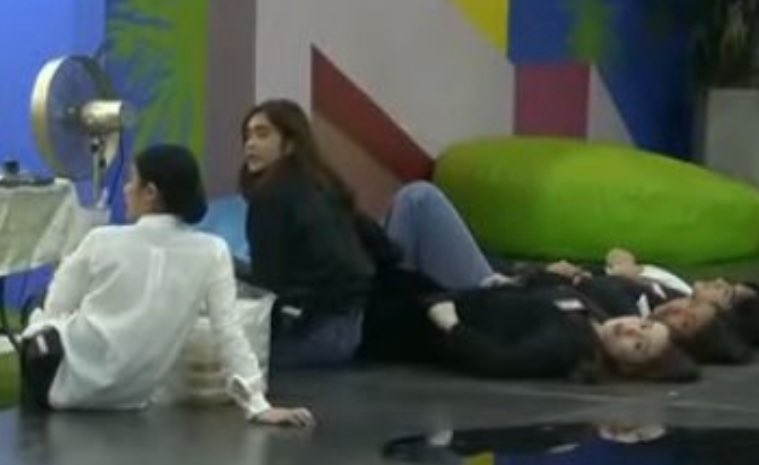 ri ⋆˙⟡ tweet media