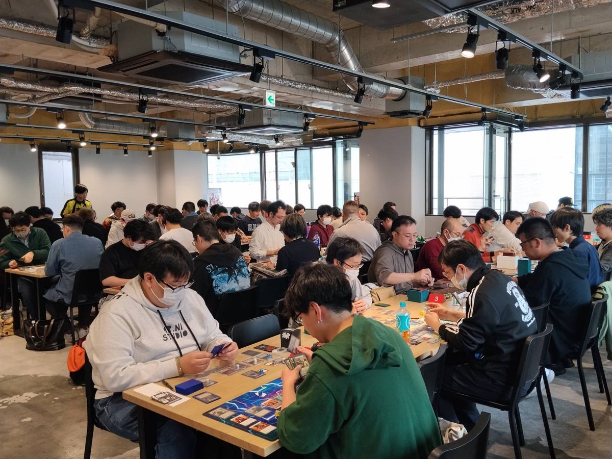 トレカ専門店GIRAFULLなんば店(ビル一棟) tweet media