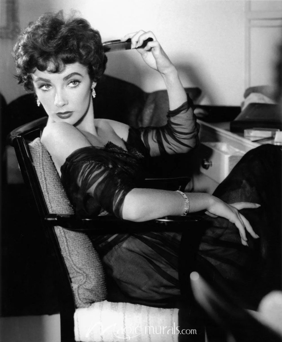 Noirchick In Old Hollywood tweet media