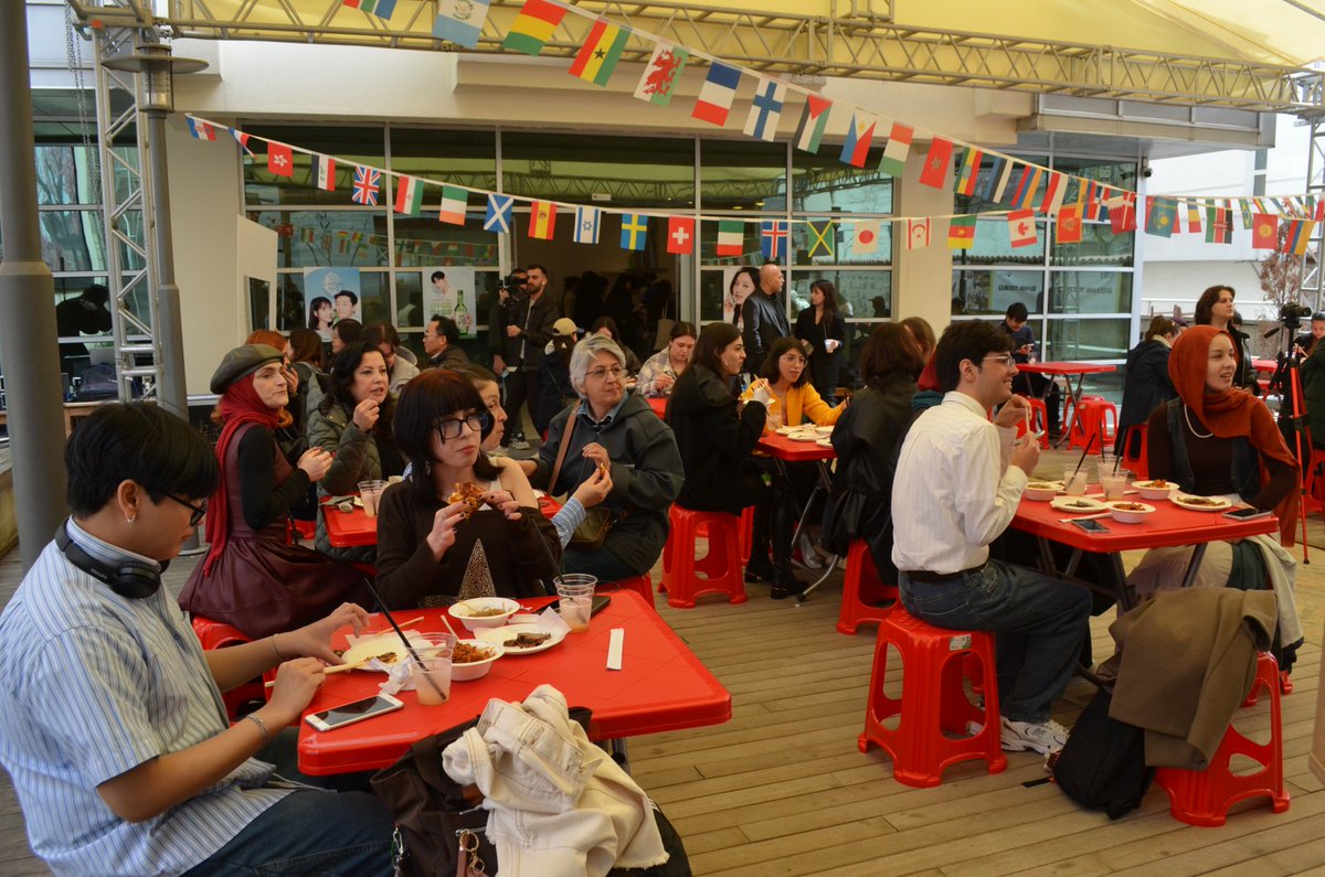 Diplomatic Observer tweet media