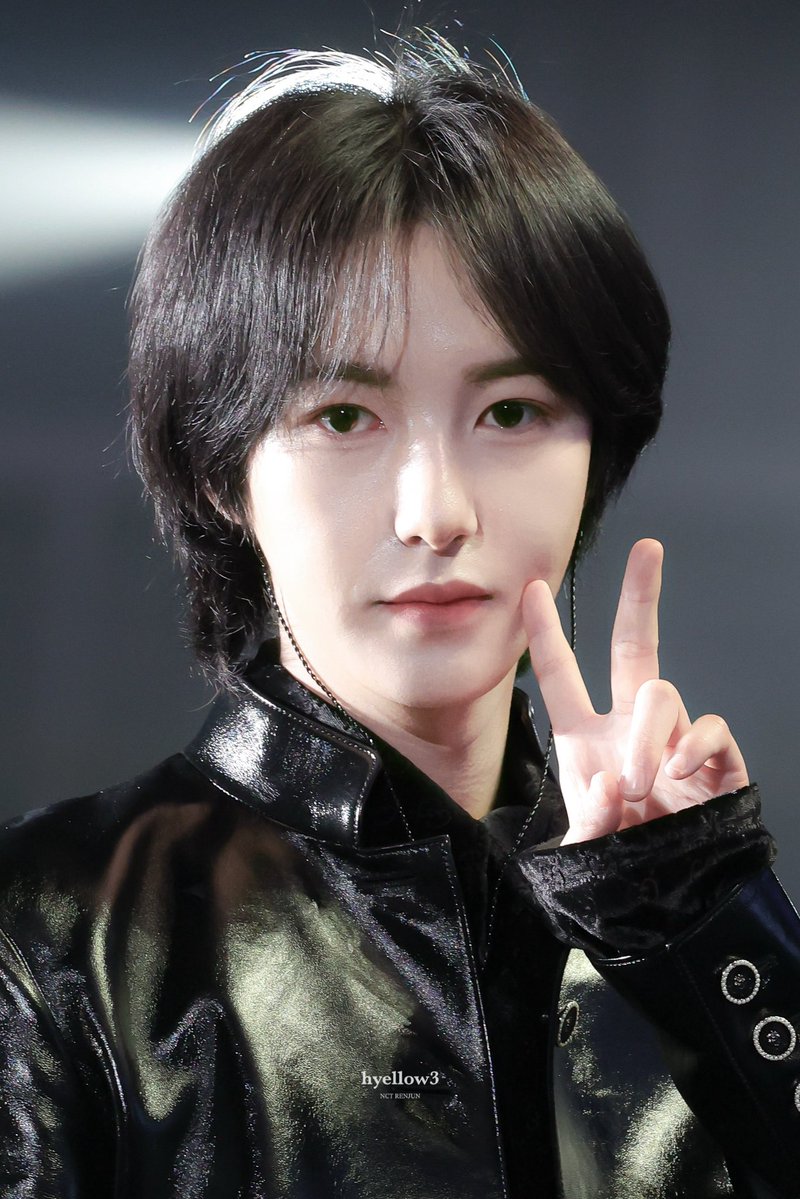 𝐡𝐲𝐞𝐥𝐥𝐨𝐰𝟑 tweet media