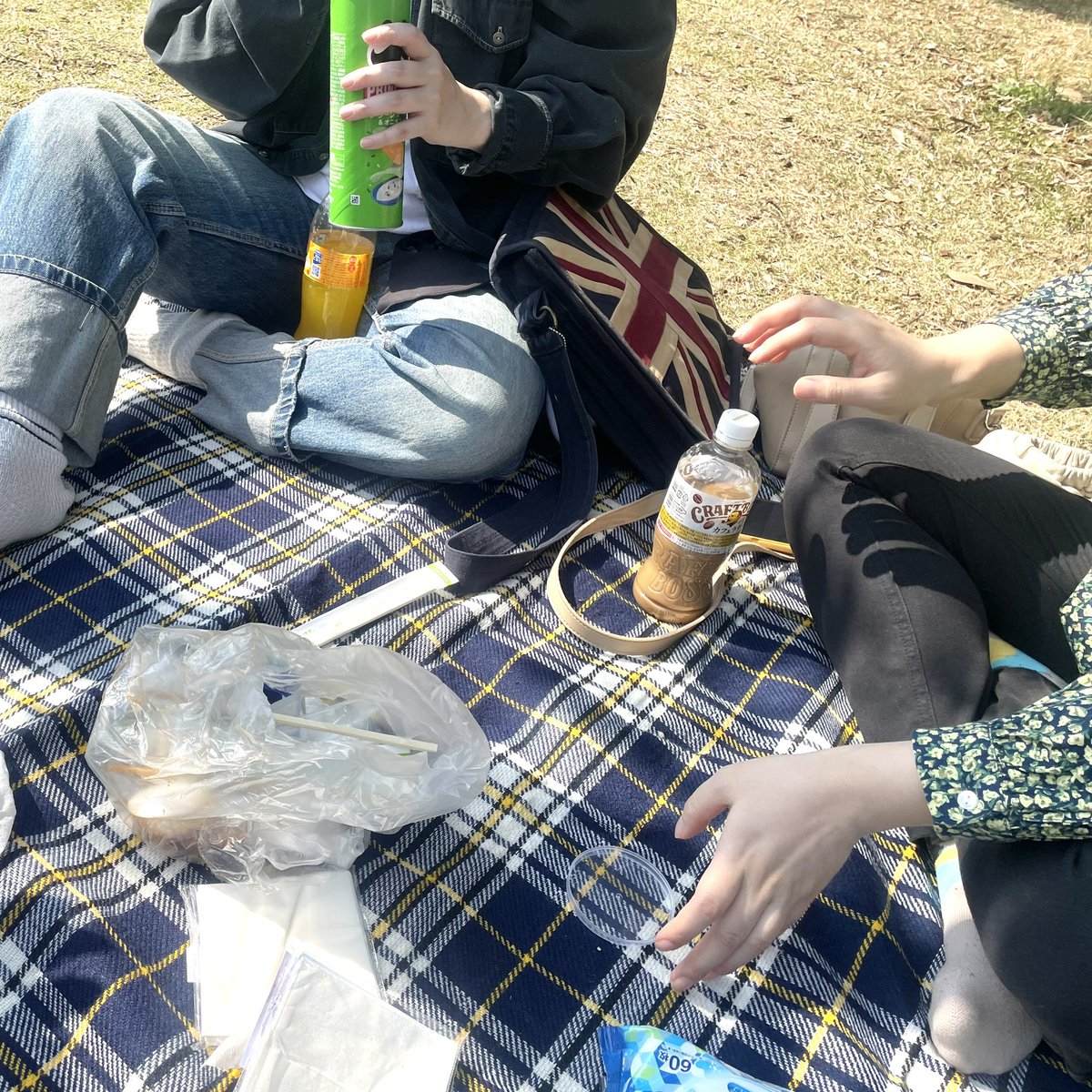 酒井美羽「異世界サレ妻」　「少女まんが戦記」1,2巻発売中 tweet media