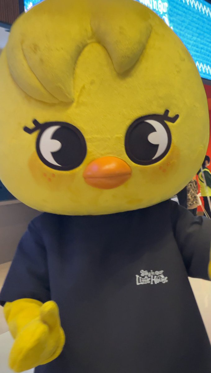 𝗰𝗹𝗼𝗵𝗲𝘺𝘥𝘢𝘺 ཐི♱⃓ཋྀ tweet media