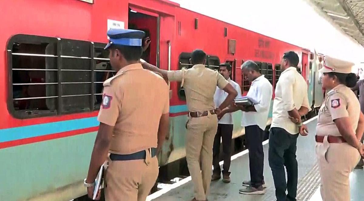 Anshul Saxena tweet media