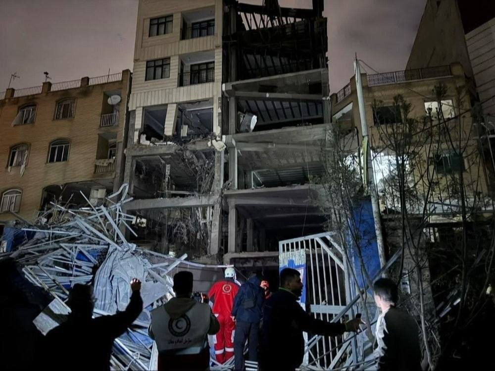 Yumlok01's tweet photo. So, who was eliminated here in southeastern Tehran? Rumors are that it was Mohammad Bagher Ghalibaf, the speaker of the Iranian parliament. I guess we will know soon… https://t.co/zoMryQ68Ab