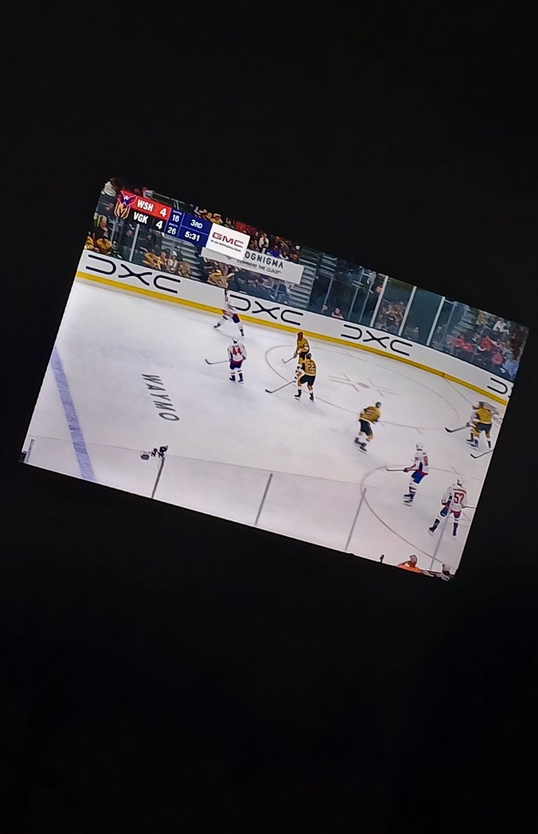 ₇₁ yves ⁵⁵ 🏒 tweet media