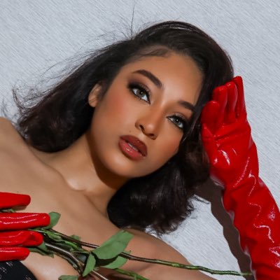 GODDESS SYN 111🥀 tweet media