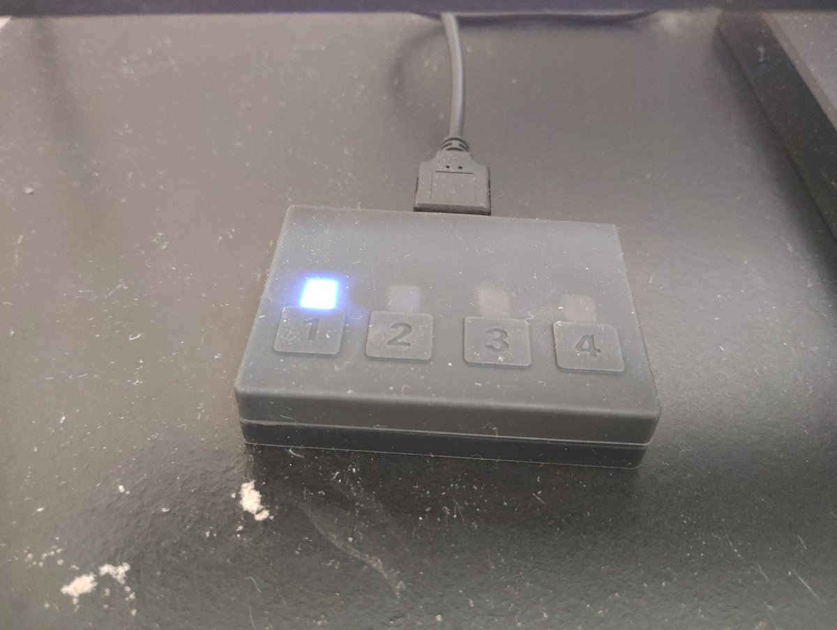 てちーら tweet media